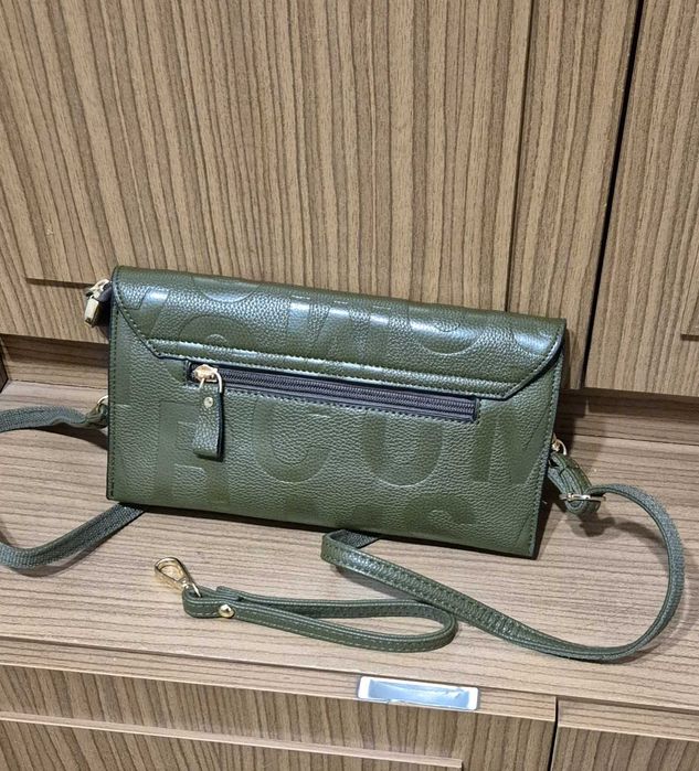 Стильная женская сумка клатч. Новая. Натуральная  кожа.