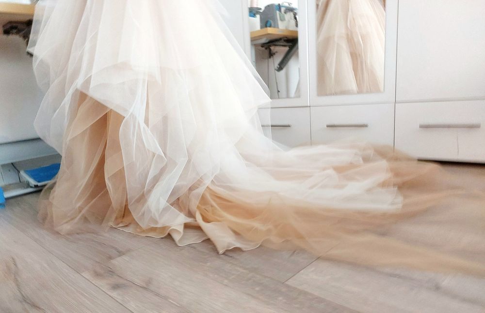 Булчинска рокля Бална пола Екрю Бежаво Пухкава Обемна Тюл Омбре