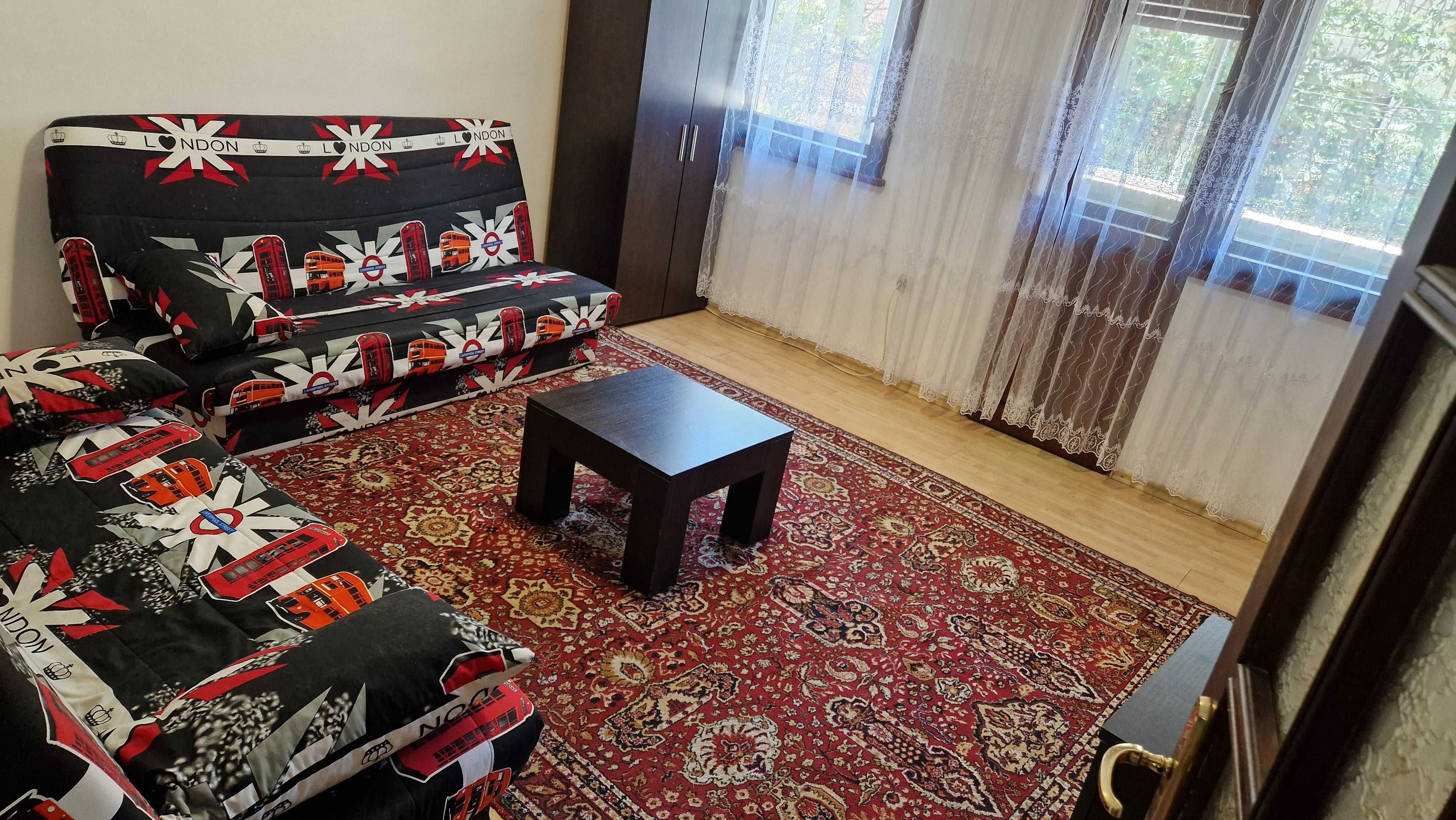 Собственик дава под аем 4 стаен мезонет в град Пловдив, Център