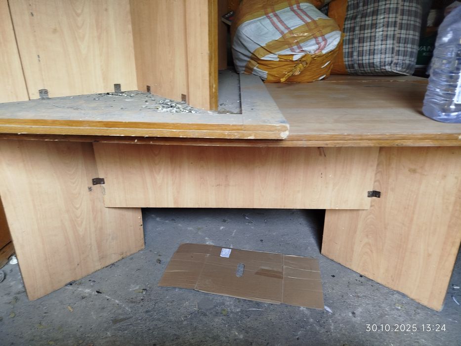 Продам столы для столовой