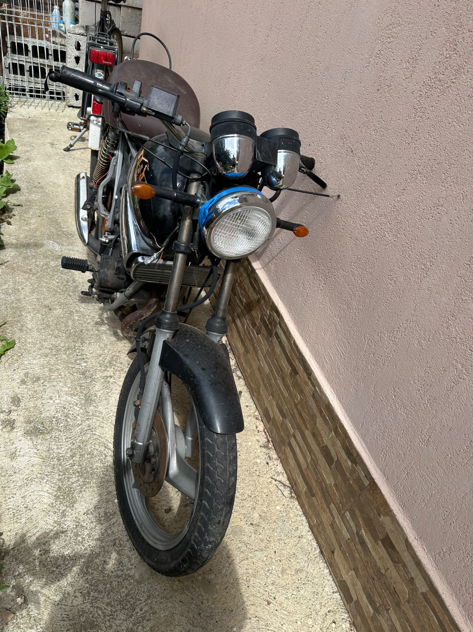 Motocicleta DERBI