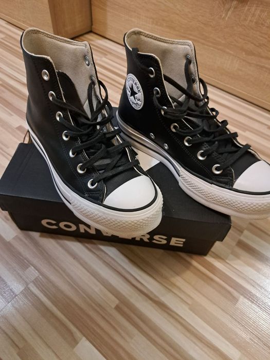Кецове Converse.