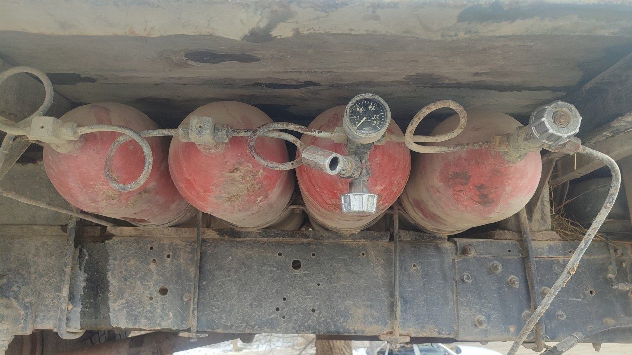Gaz 53 zavod gaz balon holati yaxshi
