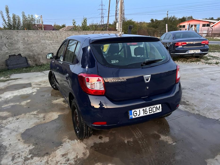 Dacia sandero doi