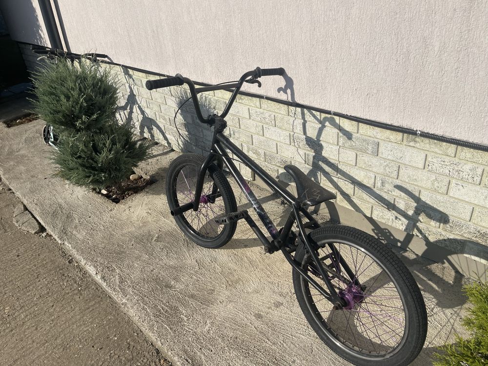 Bmx fristyle cu peguri