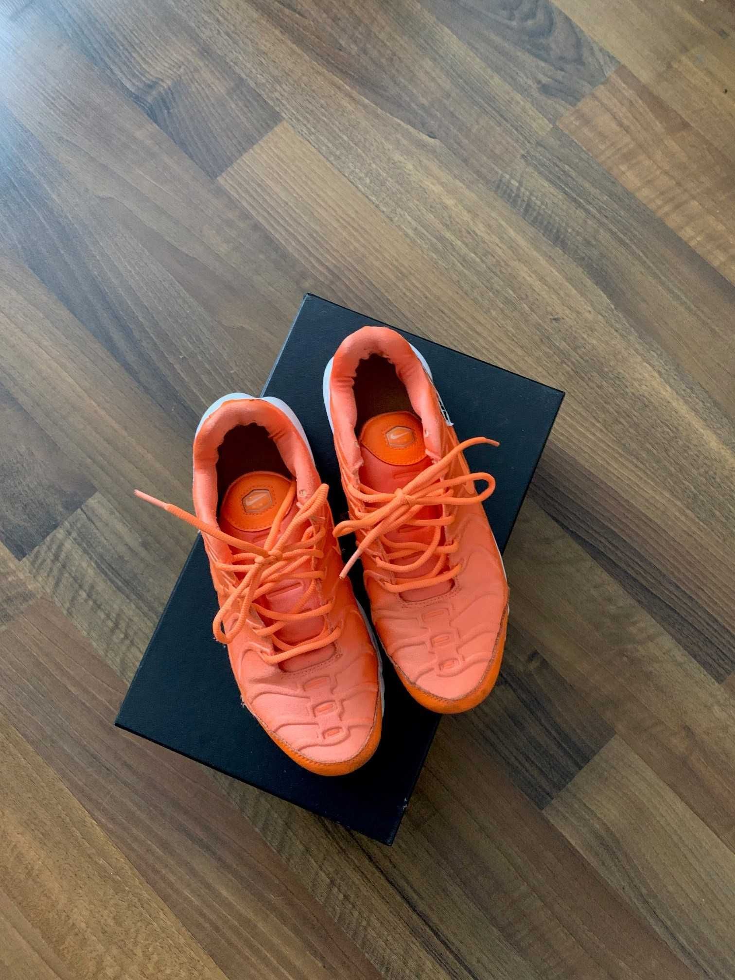Vand Nike Air Max Plus Just Do It Pack Orange (Women's) - marime 39/40