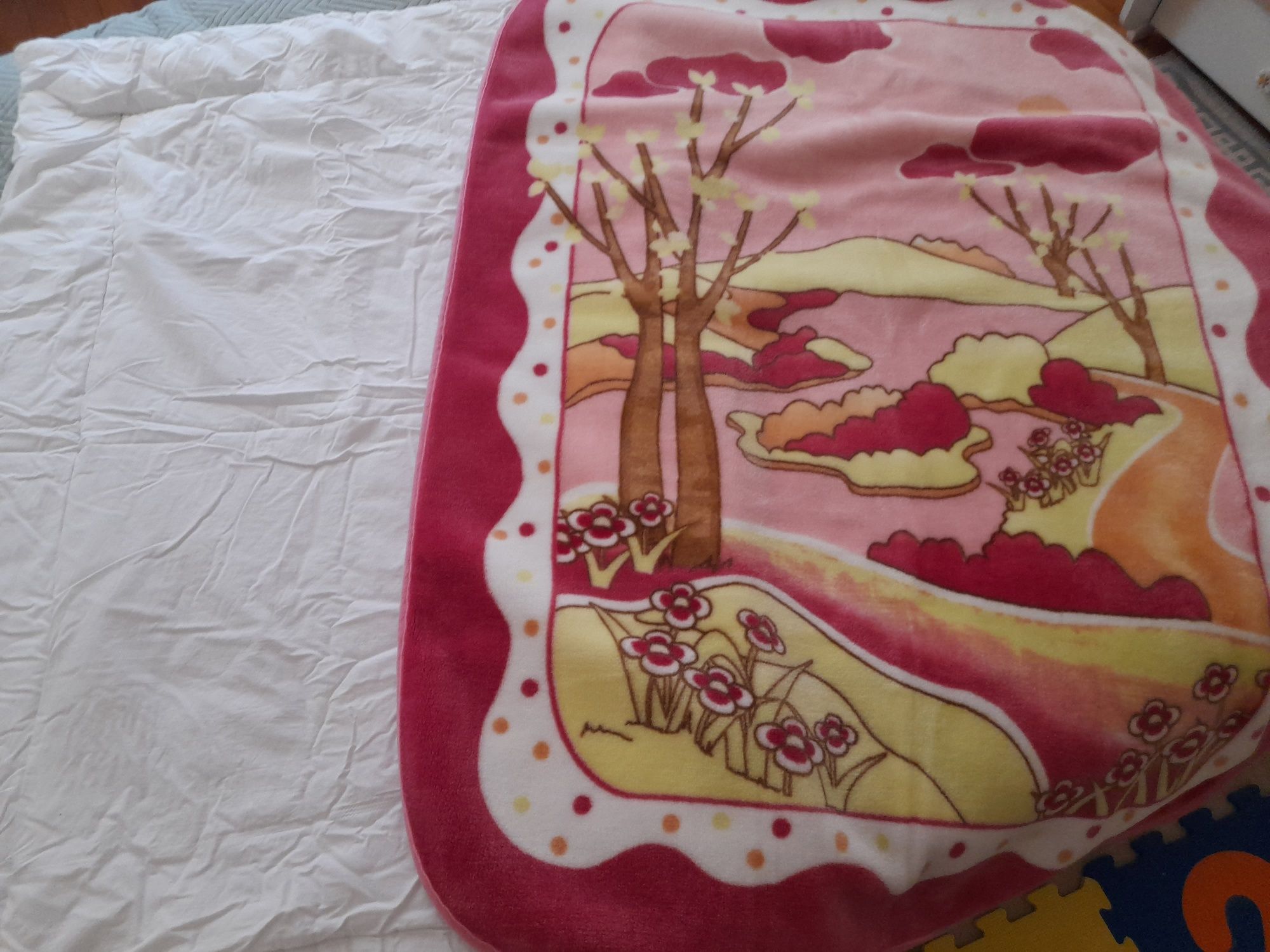Олекотена завивка  и одеяло за дете и бебе