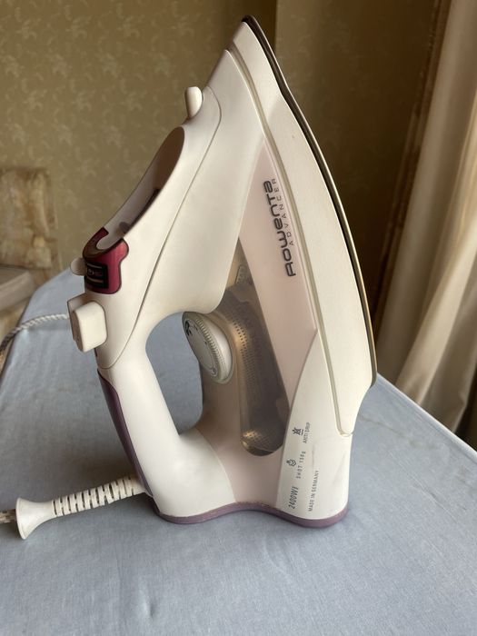 Утюг+гладильная доска+сушилка 25.000тг