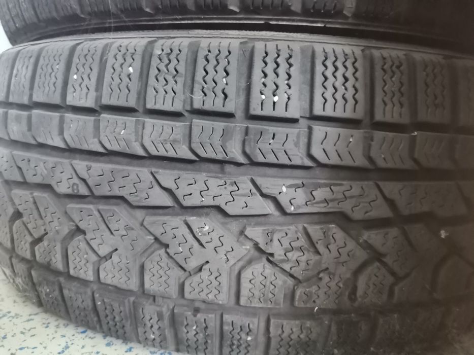 Зимни гуми 235/55R18 100H
