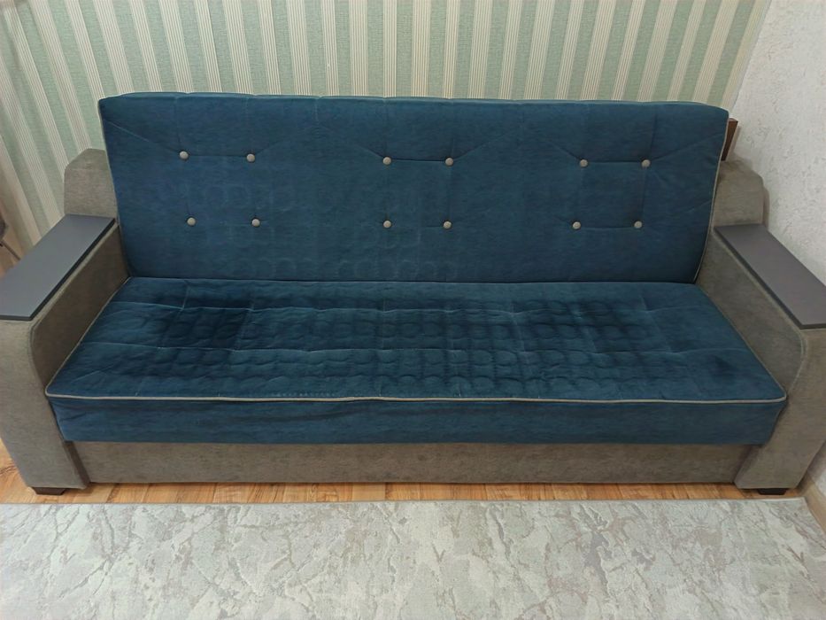 Продам диван в хорошем состоянии