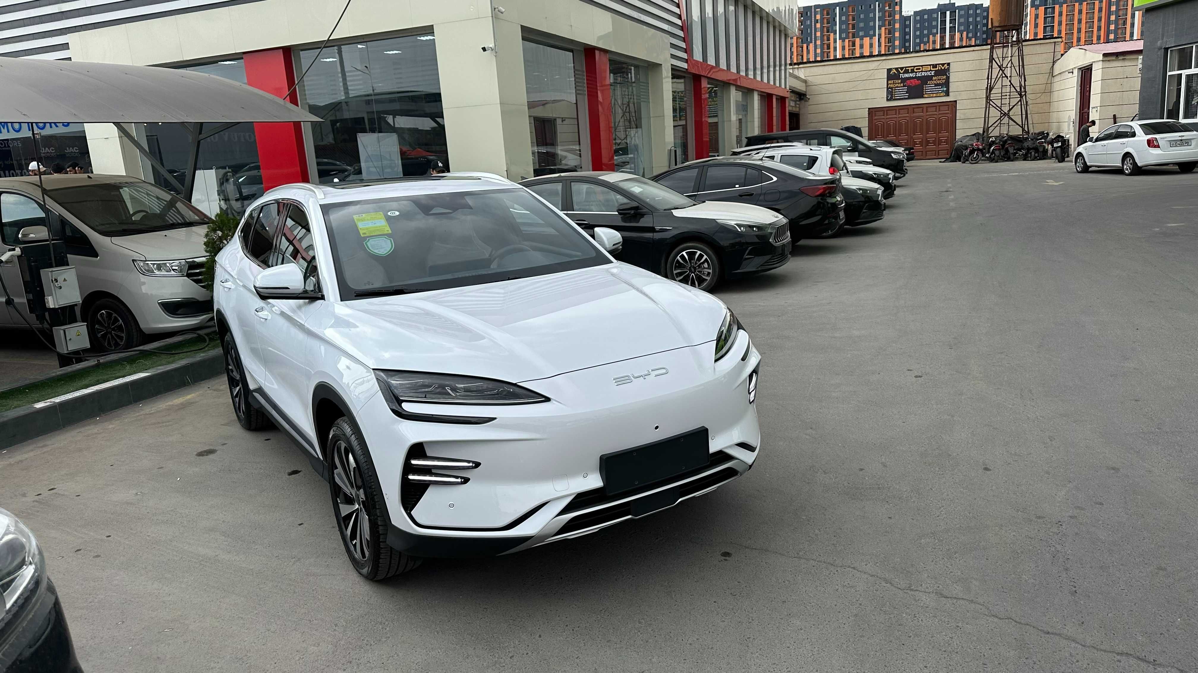 byd chempion  электро мобильни сотиб олинг  жуда кулай