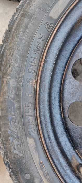 Зимни гуми 205 55 16 с джанти