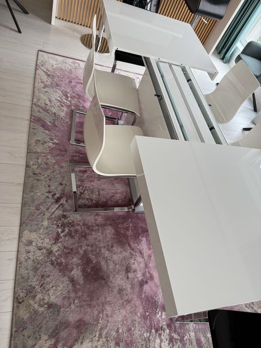 Set masa extensibila si 6 scaune Rovere
