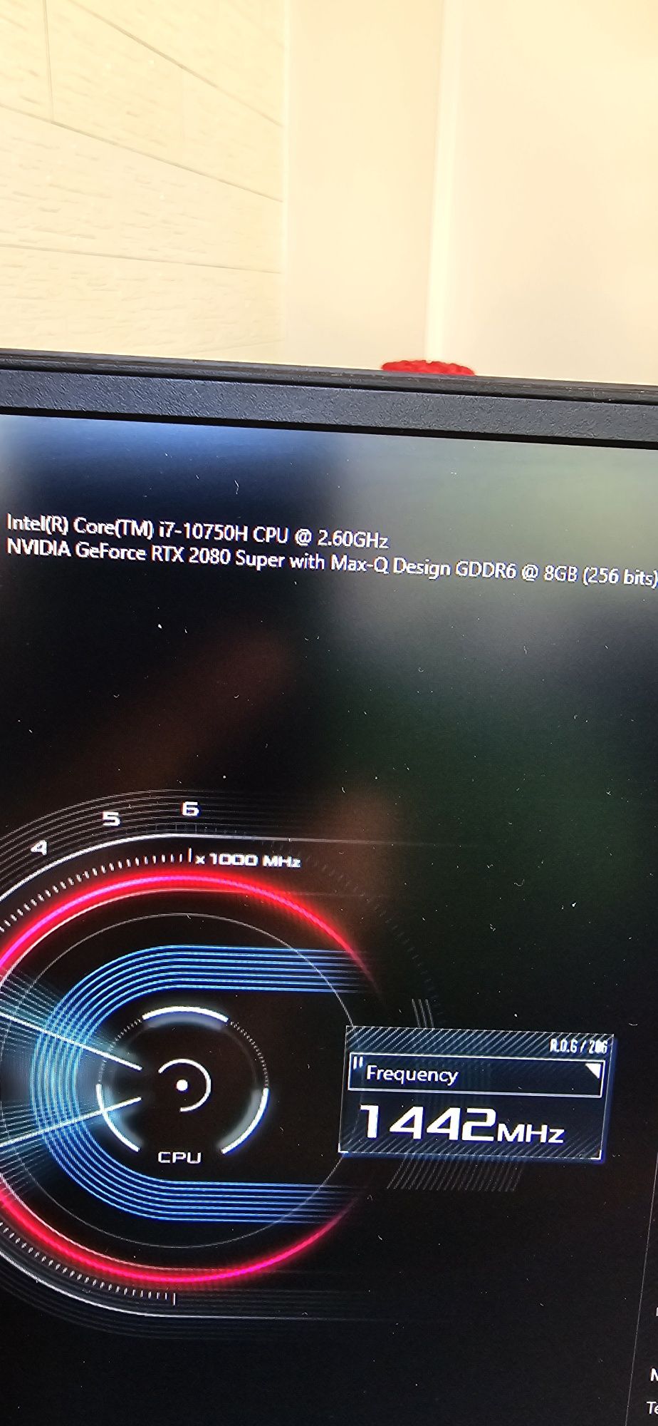 Laptop Gaming ASUS ROG Zephyrus S17 GX701LXS cu procesor Intel Core i7