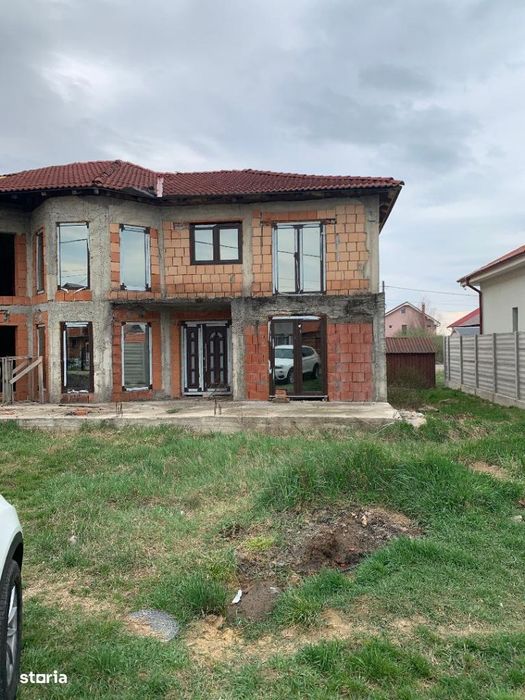 Casa P+M﻿,Haieu ,noua la gri ,217mp,teren 300 mp,