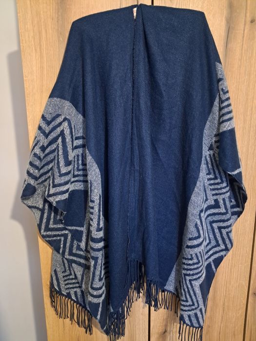 Lot 2 cardigane damă tip poncho, impecabile, material calitate