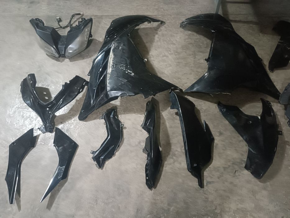 Пластик от мотоцикла Kawasaki 400