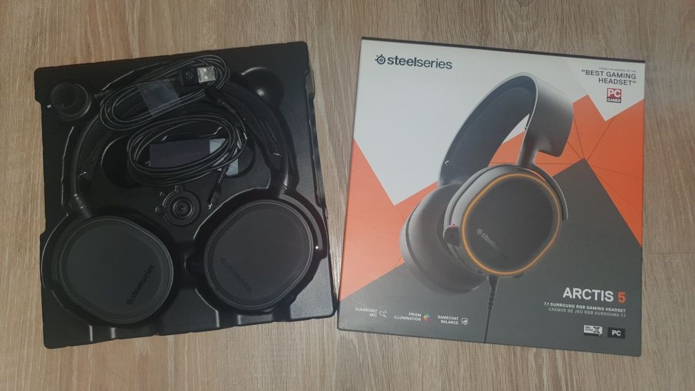 Наушники Steelseries Arctis 5