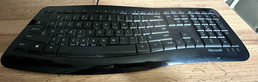 Tastatura Microsoft Comfort Curve Keyboard 3000 cu fir, USB