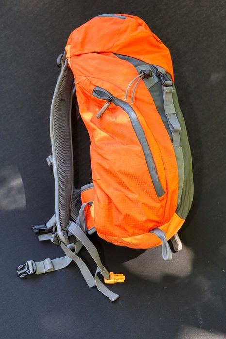 Vand rucsac 30 litri.