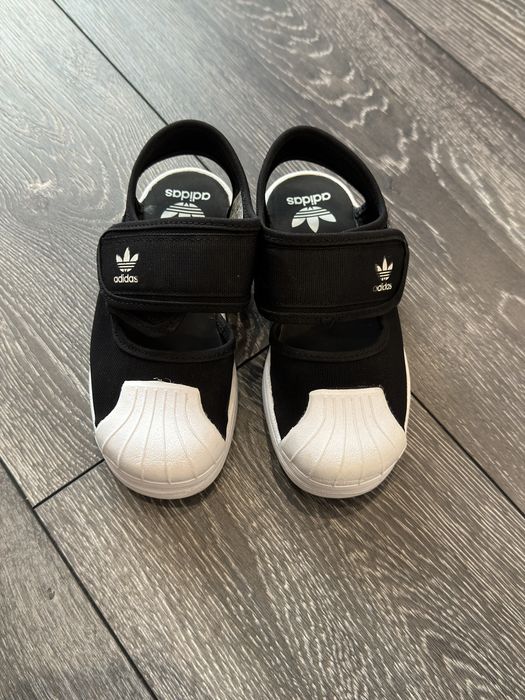 Сандали Adidas 28 номер