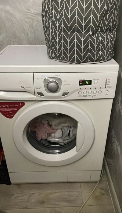 Продаю стиральную машинку