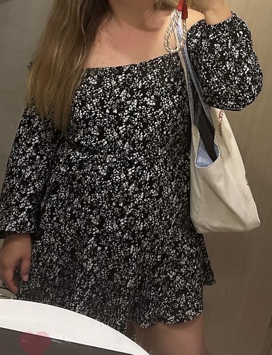 Платье в отличном состоянии .