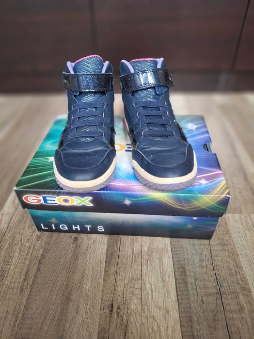 Детски сникърси Geox