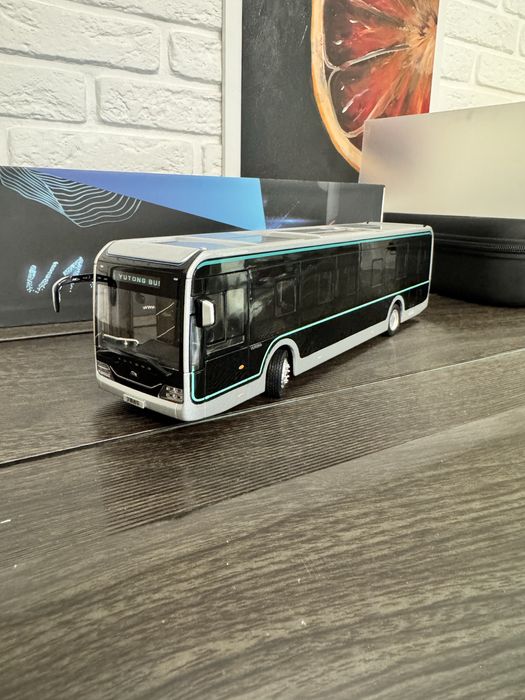 Коллекционные модели автомобилей 1/43