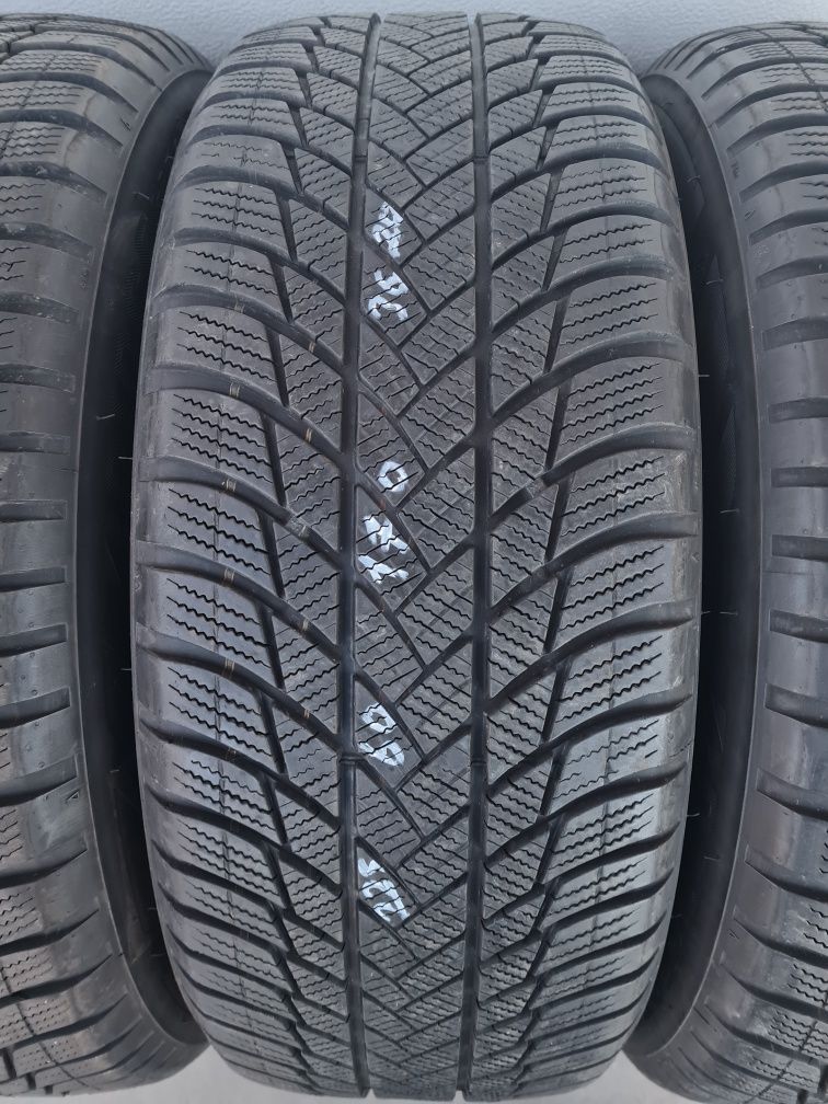 Зимни гуми 4 броя BRIDGESTONE Blizzak LM001 225 60 R17 дот 3620