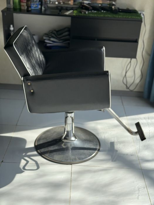 Парикмахерское кресло 3 дона бор