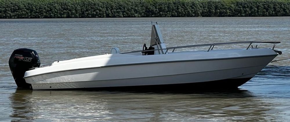 Vand barca salupa motor 115 hp injectie 4 timpi