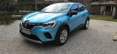 Renault Captur хибрид като нов
