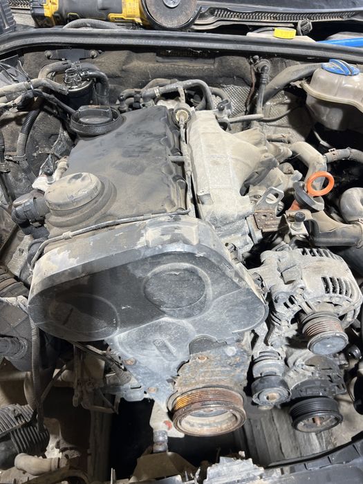 Motor Audi a4 b7 2.0 BLB
