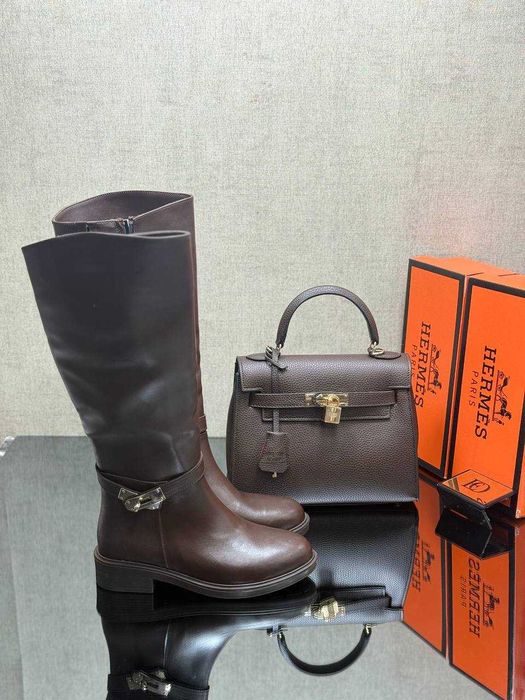 Cizme cu geanta hermes la set