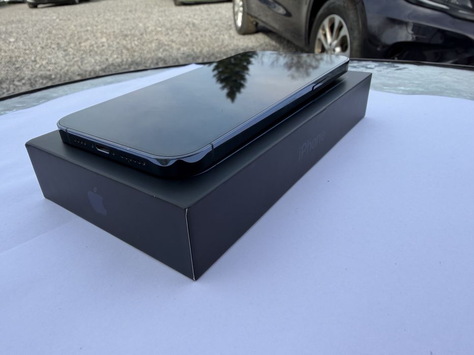 iPhone 12 Pro Max. Като Нов.Оригинален без ремонти и сменявани детайли