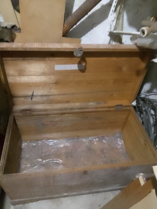 Деревянный сундук