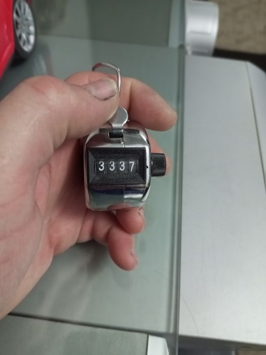 Продам ручной крикер.