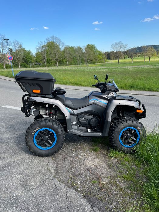 CF Moto 1000 Overland