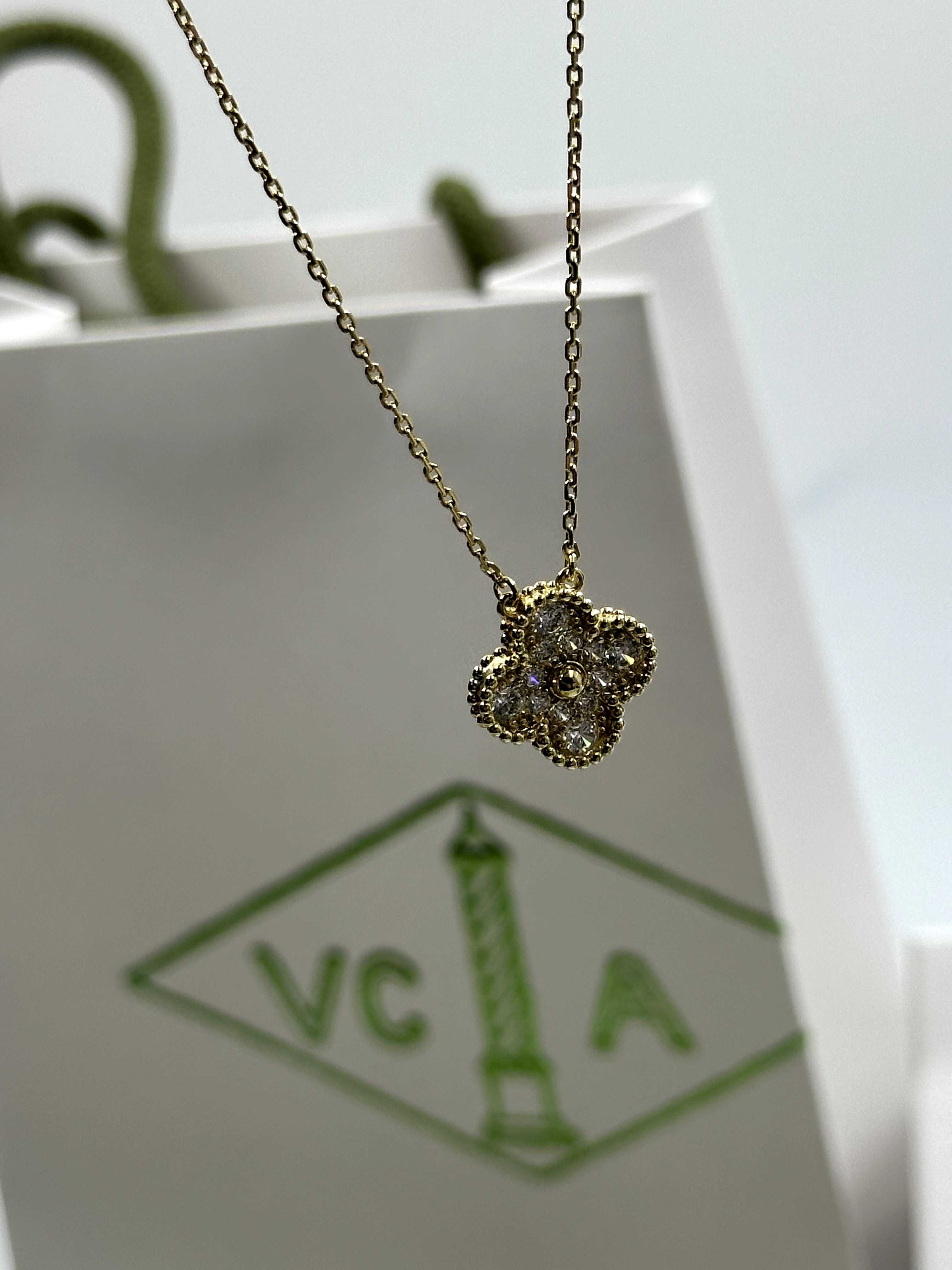 Colier Van Cleef & Arpels Aur 750 Diamonds
