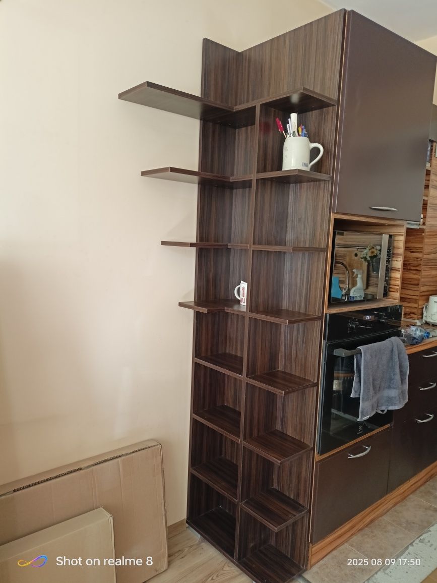 Етажерка за книги