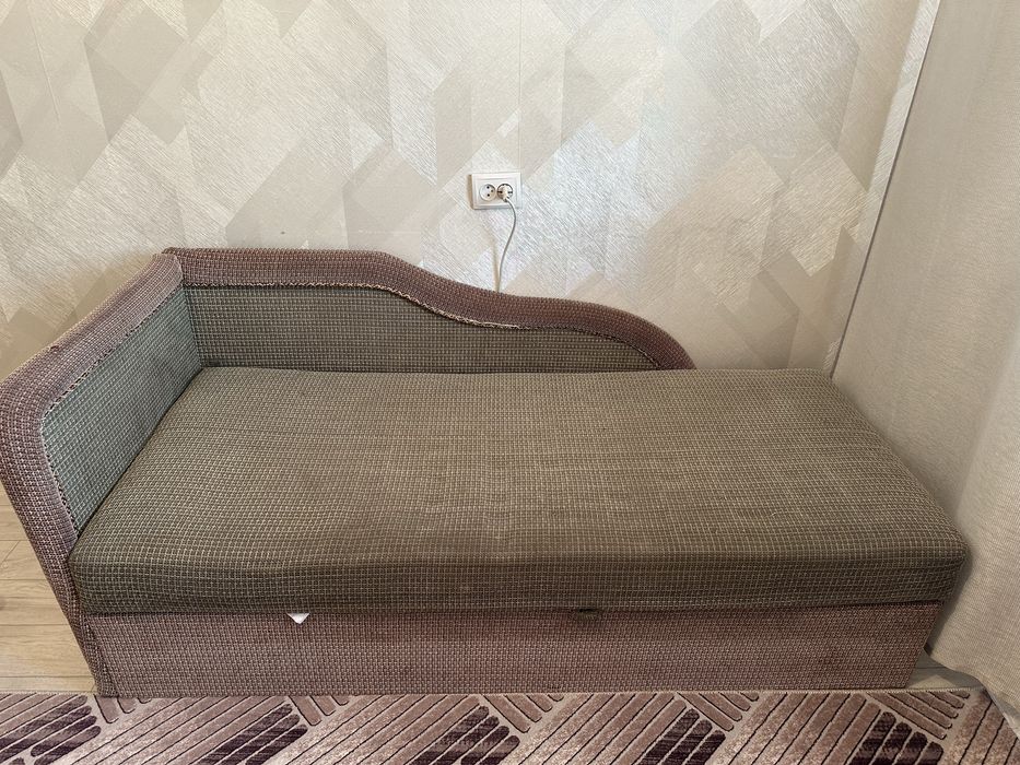 Продам диван-тахту