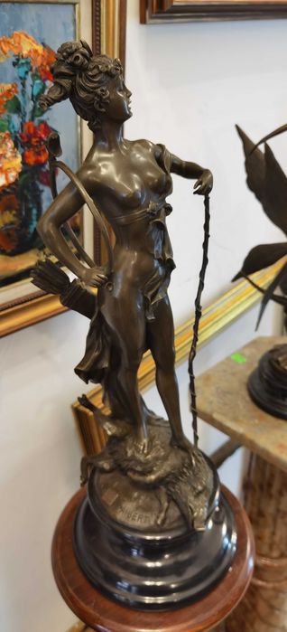 Vind bronz zeița vinatore Diana