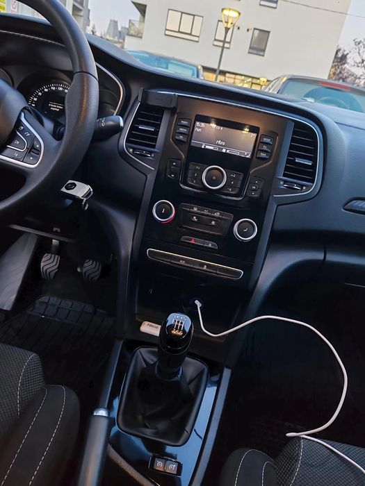 Renault Megane IV – 1.2 TCe 115 CP – 2016–Euro 6 – 99.000 km– Germania