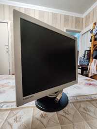 Монитор Samsung SyncMaster 172v