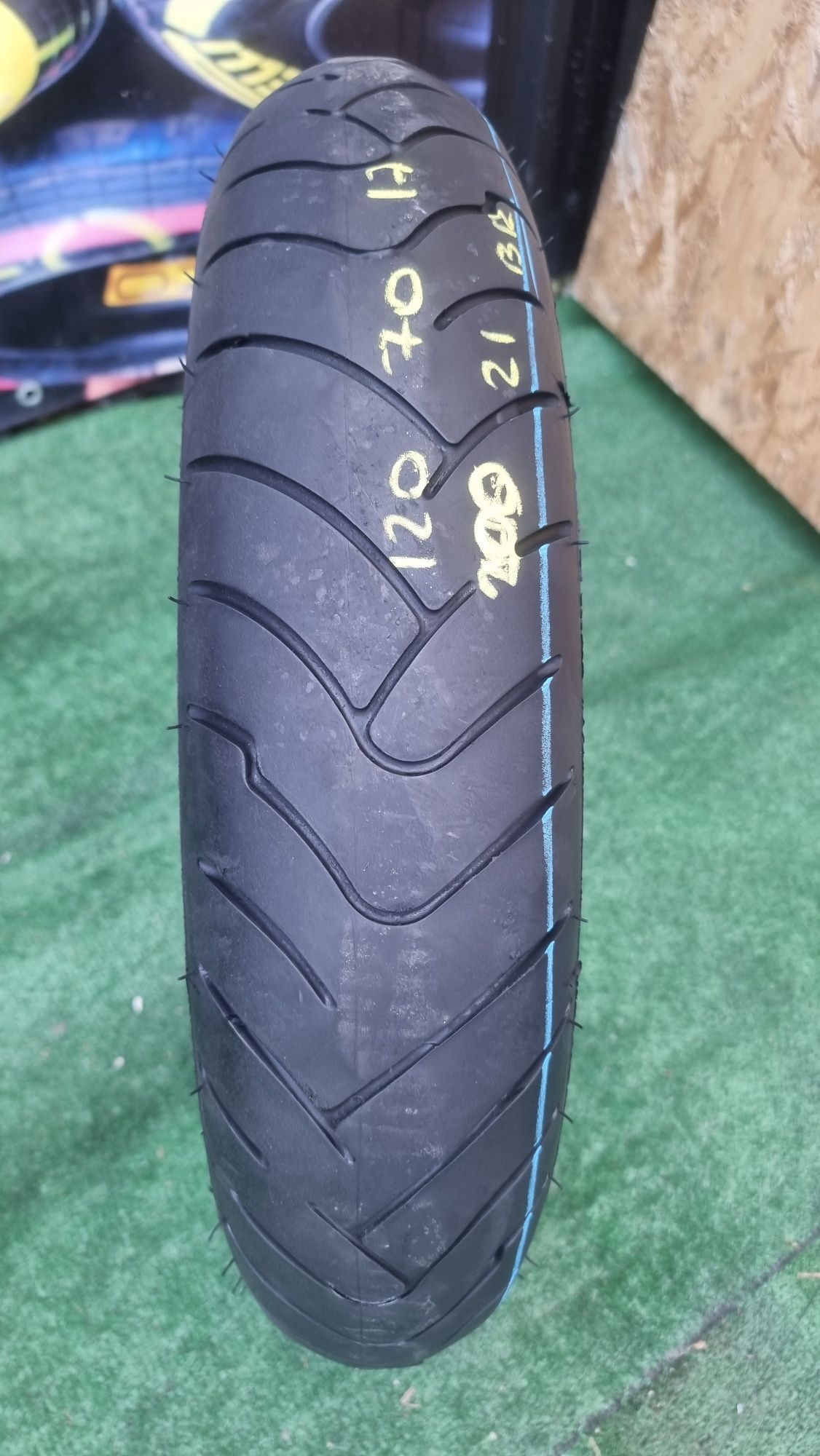 120.70.17 M/C bridgestone batilax bt 023