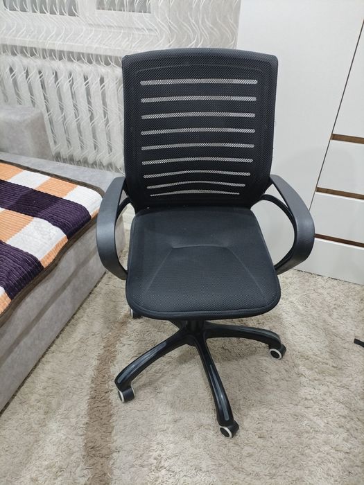 Продам кресло компьютерное