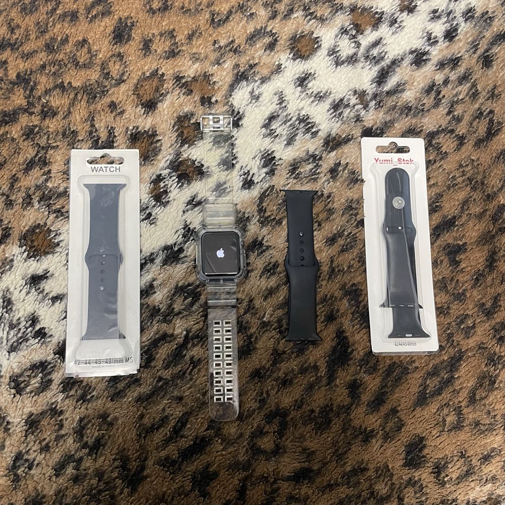 Продам apple watch 1