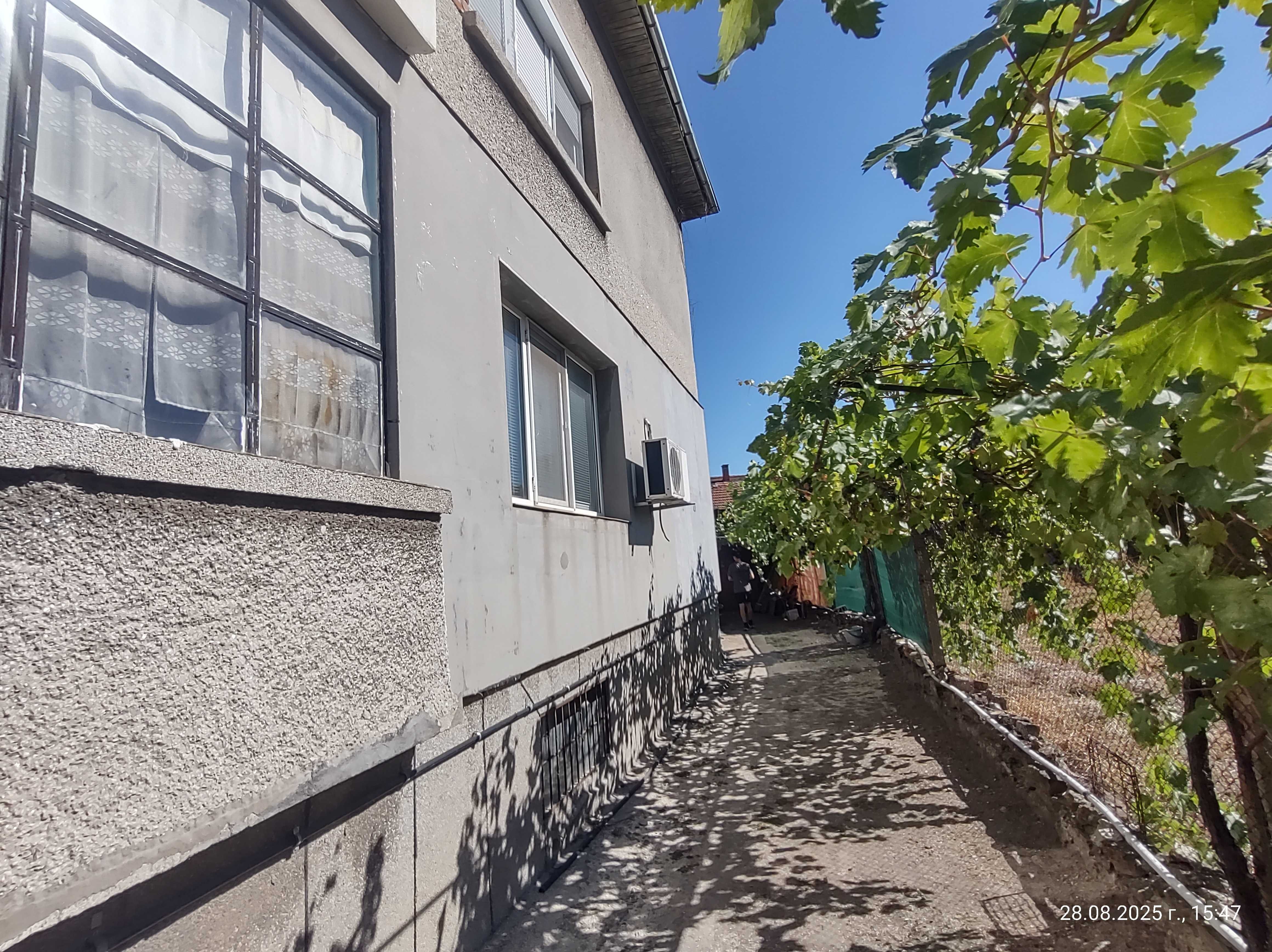 Продавам къща в Първомай