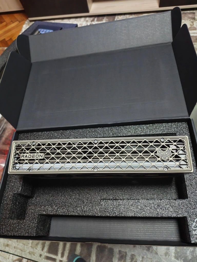 Sapphire NITRO+ AMD Radeon RX 9070 XT OC 16GB